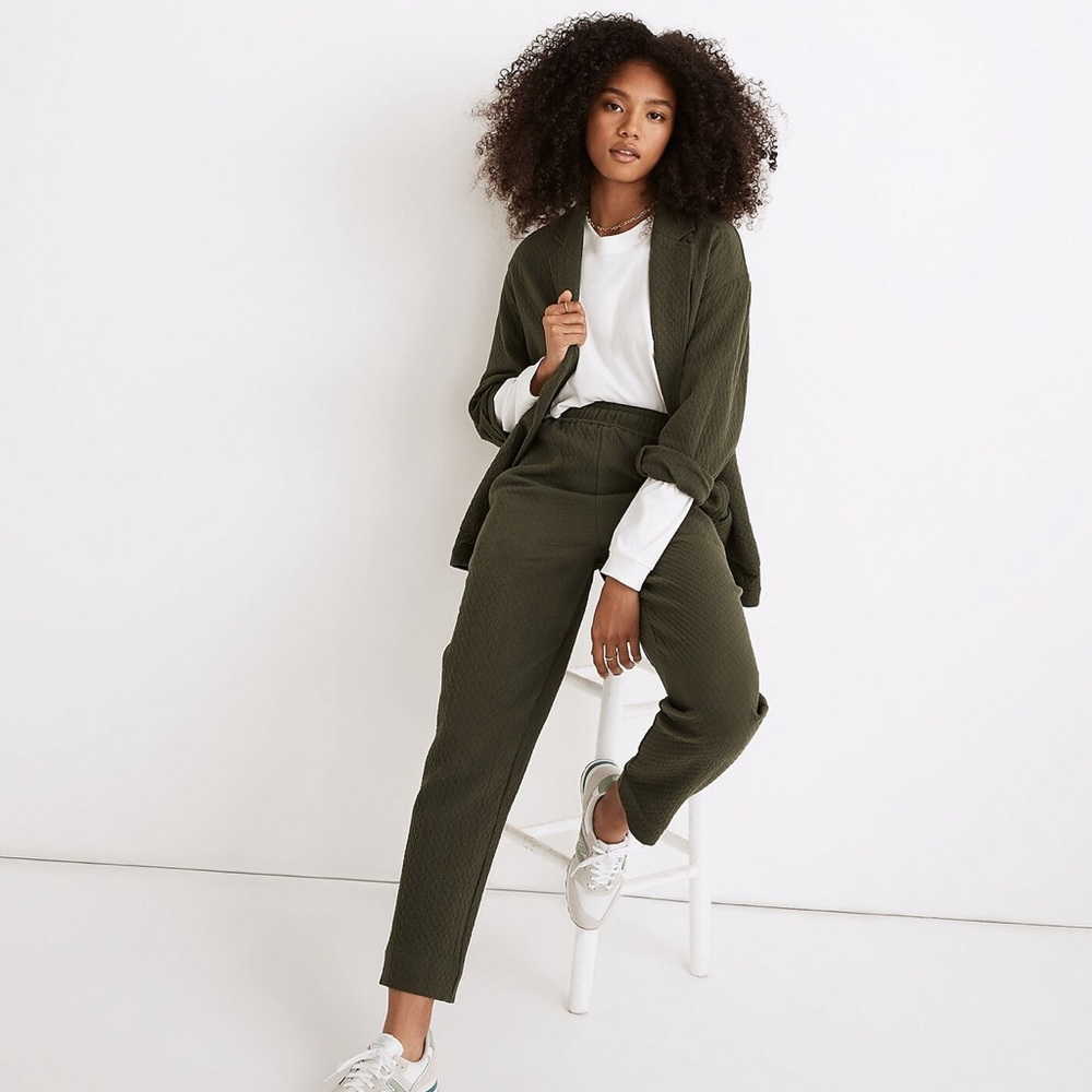 NWT - Madewell Pull On High Rise Tapered Pants in Diamond Jaquard Green - Size L